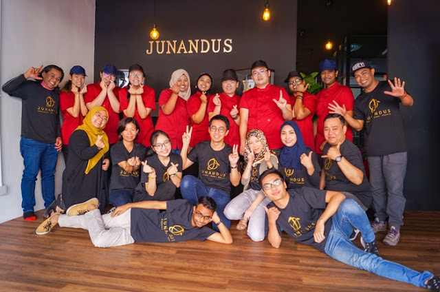 David World Homebaked cake has been the targets by